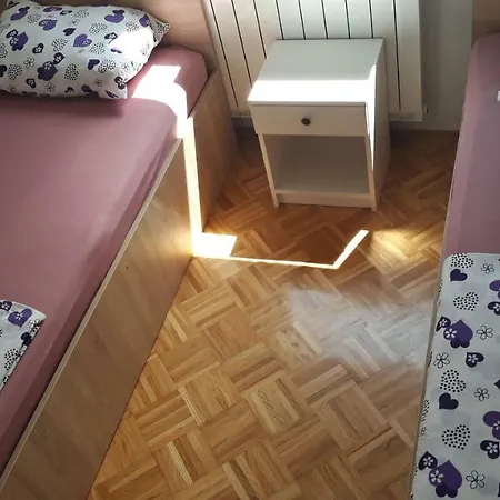 Apartman Ammar דירה *